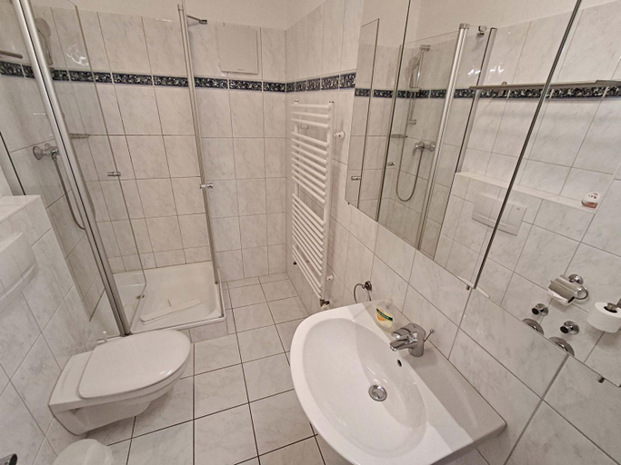 Bathroom 2, Villa Ahlbeck Haus 2, Vorpommern-Greifswald