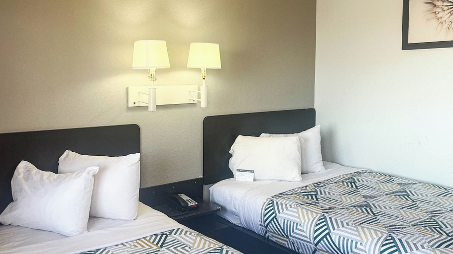 Others 5, Motel 6 – Pecos, TX, Reeves