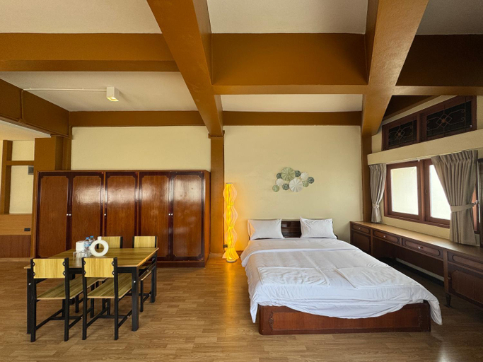 4, Sukstay Hotel, Pom Pram Sattru