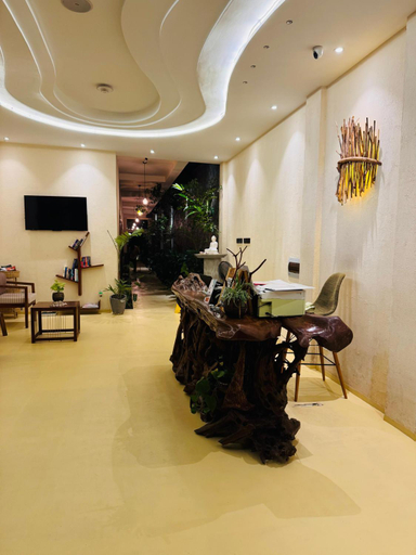 Public Area 3, Spicepeek Boutique Hotel CMB Airport, Katana