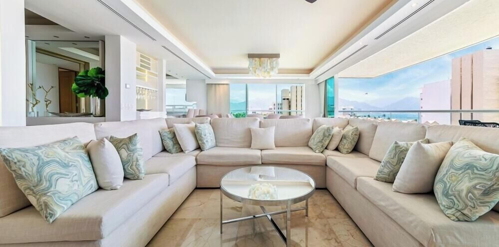 Living area 5, Luxury Oceanfront 4BR Condo - Pool - Ocean View, Puerto Vallarta