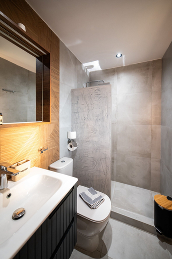 Bathroom 5, Vento di Mare, Central Macedonia