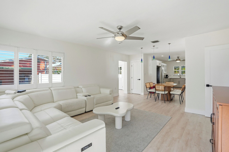 Living area 2, SALTAIRE RETREAT ST PETE, Pinellas