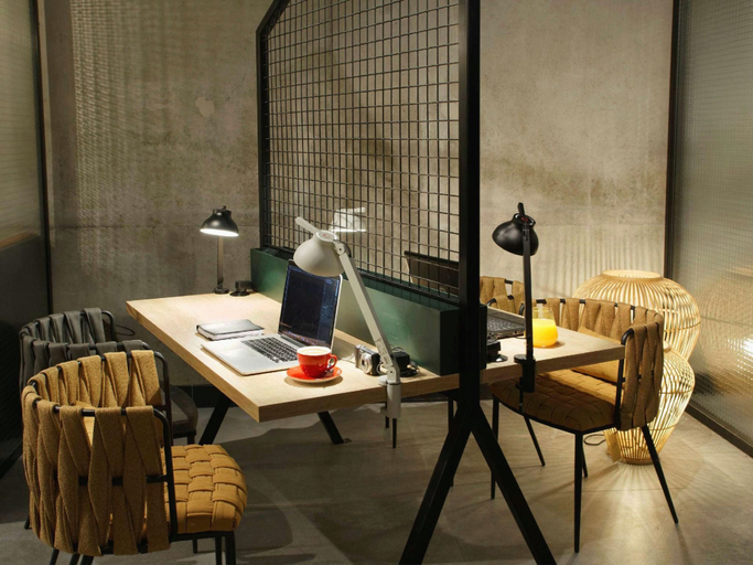 Others 3, Ibis Styles Amiens Centre, Somme