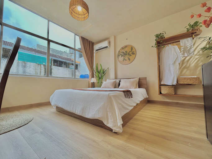 Room 3, Sonic House, District 1