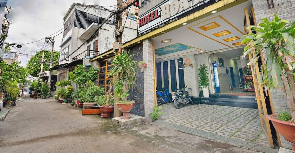 Exterior & Views, HANZ Hoa Hong Hotel, Tan Phu