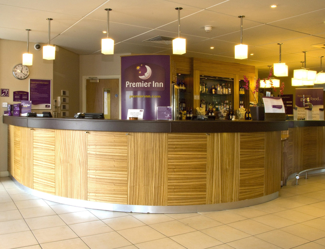 Food & Drinks 4, Premier Inn Castleford Xscape - M62 J32, Wakefield