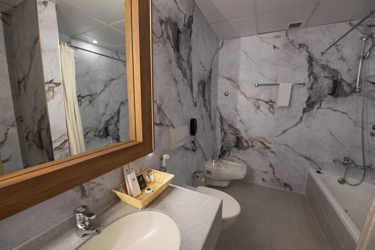 Others 5, Ramee Guestline Hotel, Muttrah