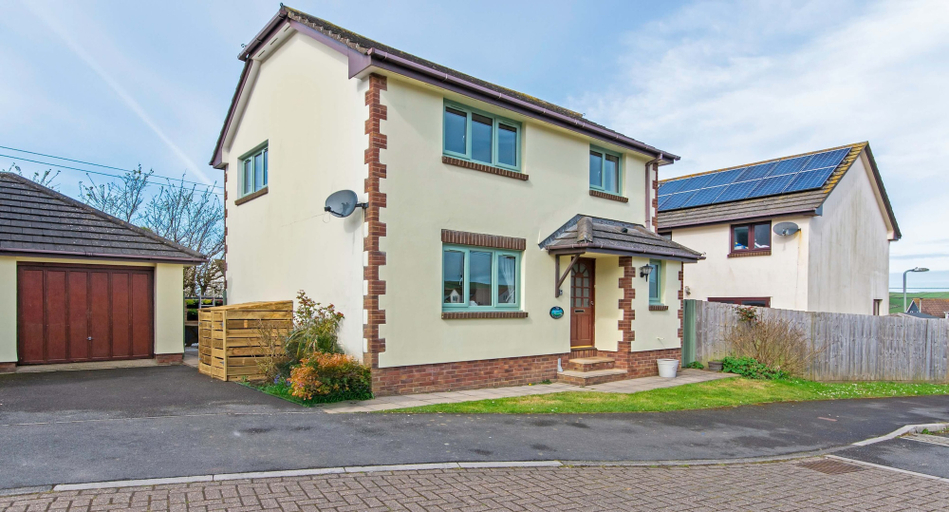 Exterior & Views, Oceanside Sleeps 6 Walk to Beach & Stylish, Devon