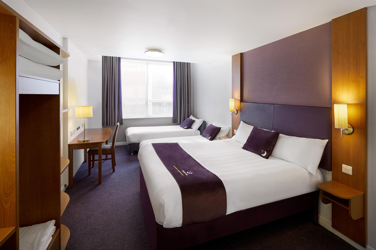 Bedroom 2, Premier Inn Rotherham East - M18/M1, Rotherham
