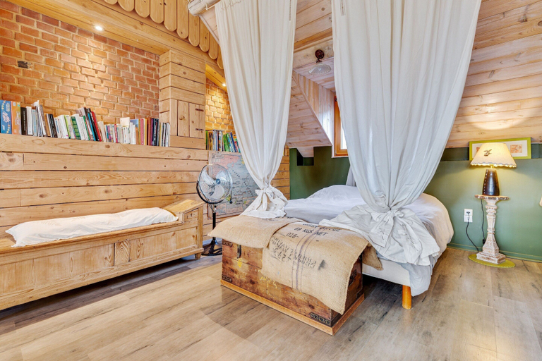 Room, Wellness & Adventure Escape, Moselle