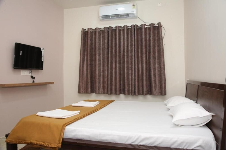 Others 5, Hotel Madhusudan Executive, Kolhapur