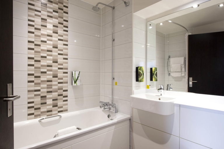 Bathroom 3, Premier Inn Christchurch West, Dorset