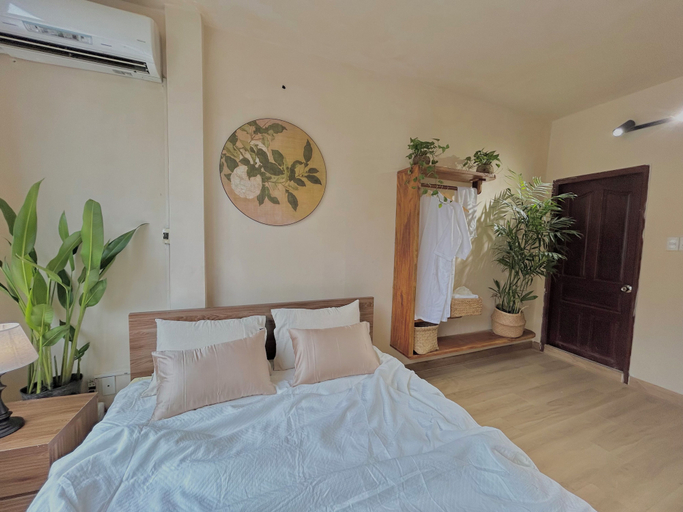 Room 4, Sonic House, District 1