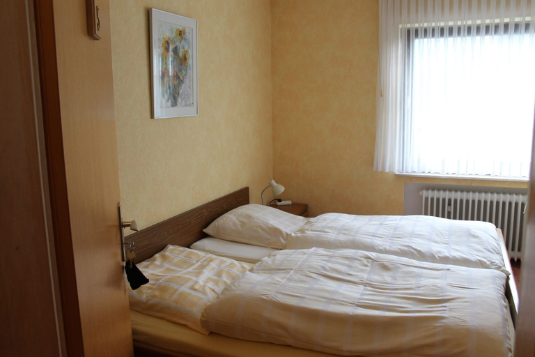 Bedroom 4, Hotel Haus Erlen, Hochsauerlandkreis