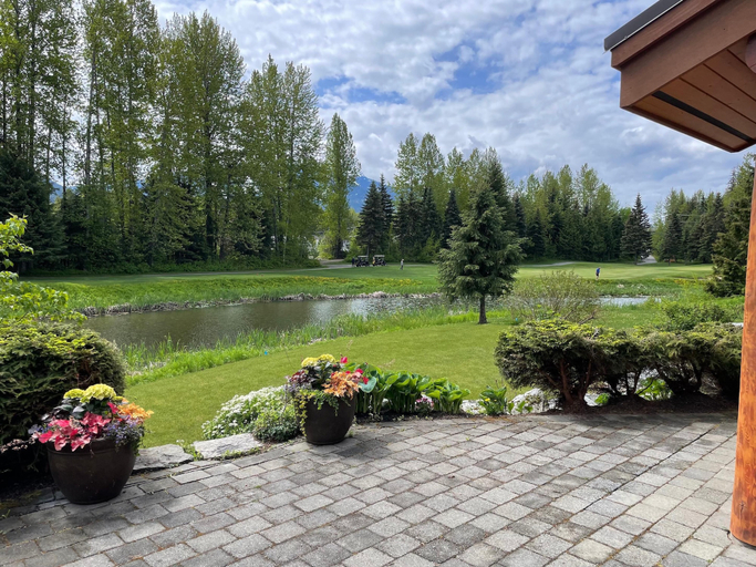 Others 3, 8140 Nicklaus North, Squamish-Lillooet