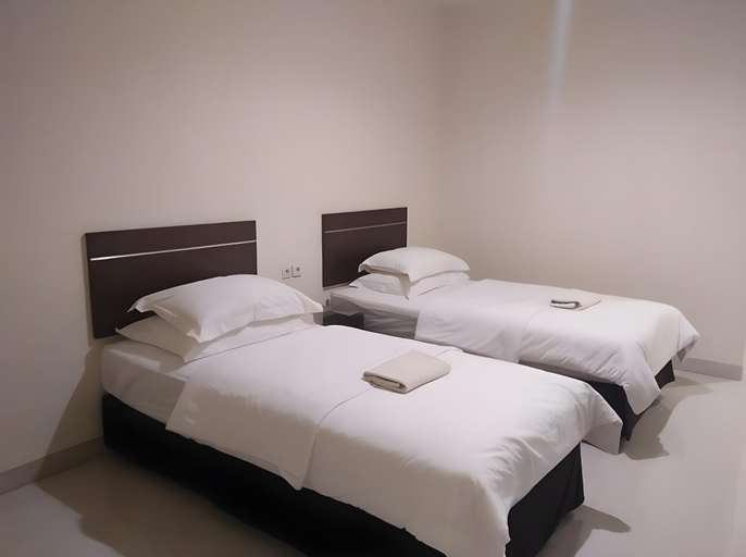 Bedroom, HOTEL TIRTA ASRI, Tanah Bumbu