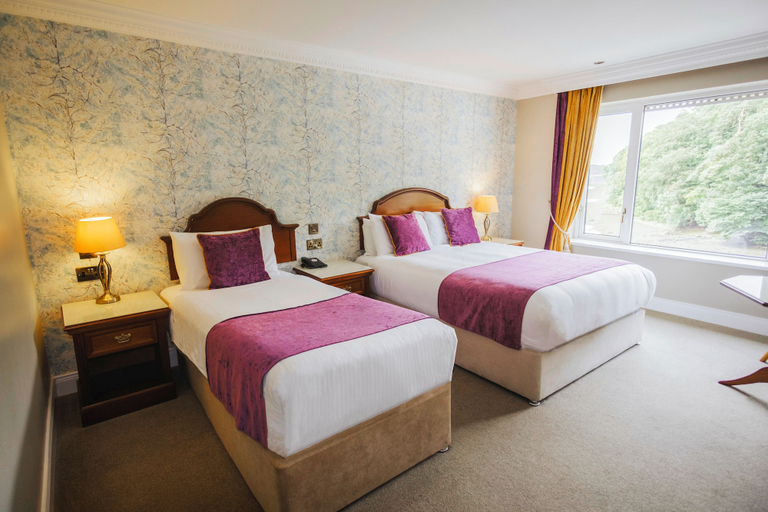 Bedroom 4, The Central Hotel Donegal