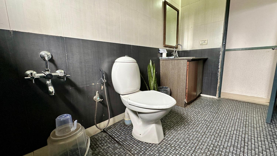 Bathroom 4, Veu Munnar Retreat, Idukki