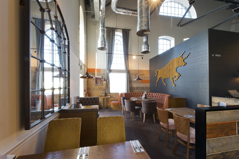 Others 5, Premier Inn Gloucester - Quayside, Gloucestershire