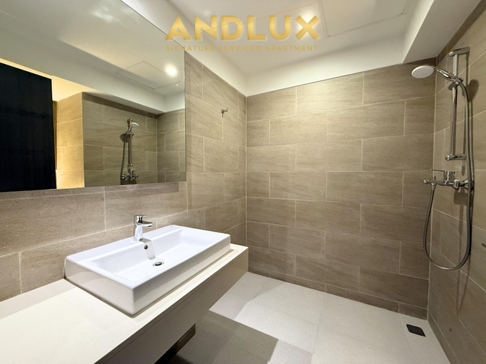 Bathroom 5, ANDLUX Hotel Carstensz BSD, Tangerang Selatan