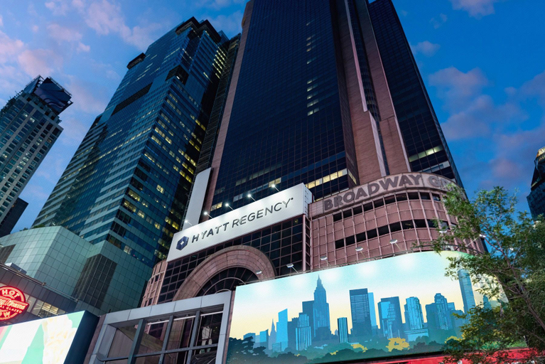 Others 4, Hyatt Regency Times Square, New York