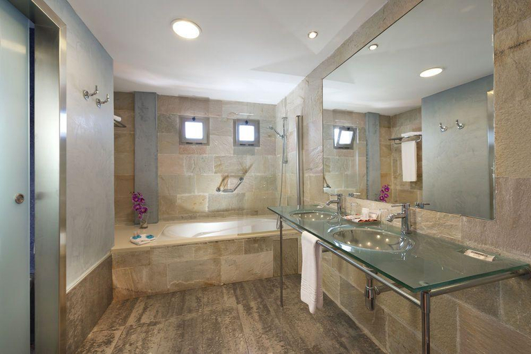 Bathroom 3, Villas Eurostars Las Salinas, Las Palmas