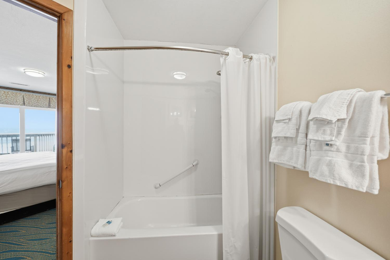 Bathroom 3, Ocean Pines Resort, Dare