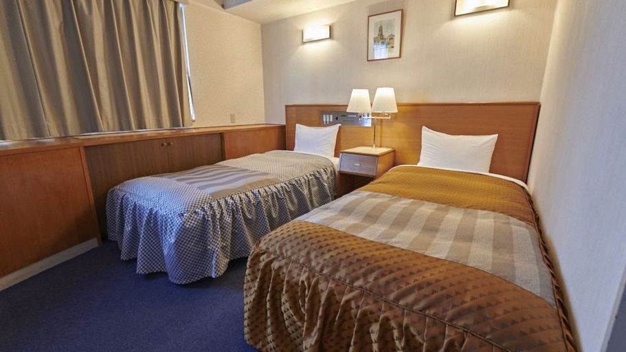 Bedroom 2, Goi Park Hotel, Ichihara