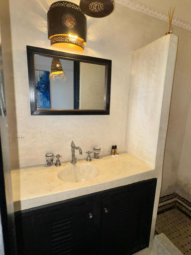 Bathroom 4, Kasbah Caracalla, Al Haouz