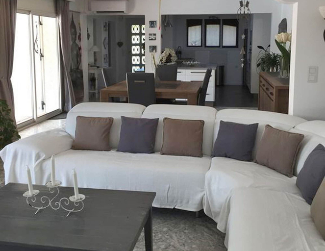 Bedroom 3, Villa in Puget-sur-argens With Pool & Garden, Var