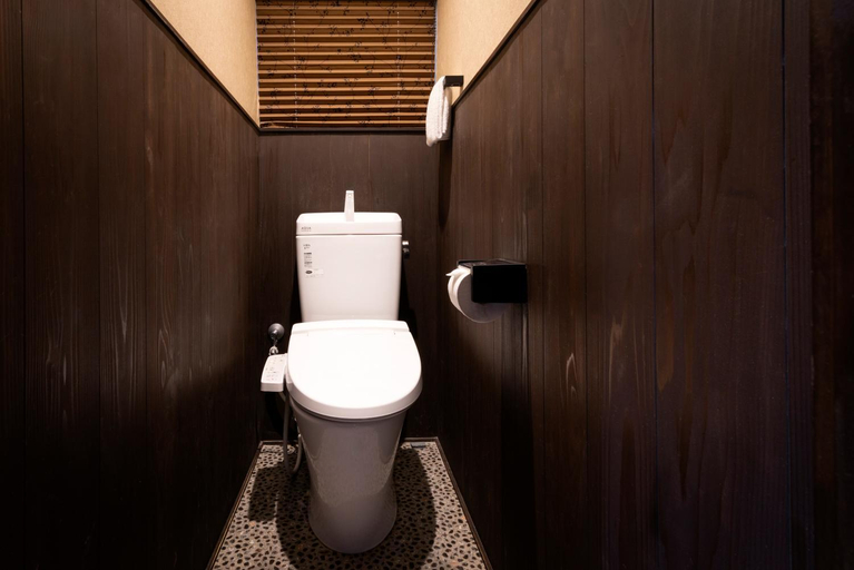 Bathroom 3, Rinn Yasaka Kodaiji, Kyoto