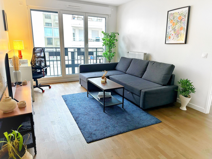 Living area 5, Céline 21, Hauts-de-Seine