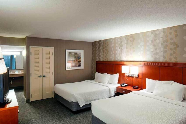 Bedroom 3, The Columbus Hilliard Hotel, Franklin