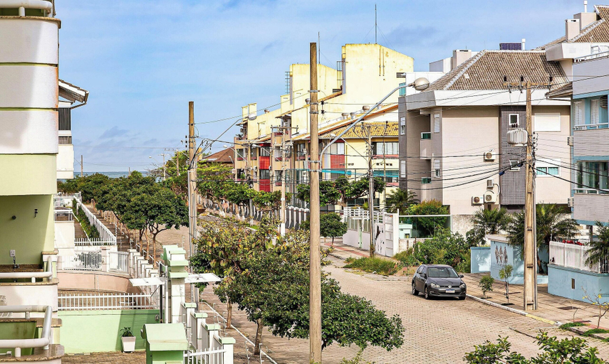 Parking, Comfortable Apart 400 m From the Beach Idp104, Florianopolis