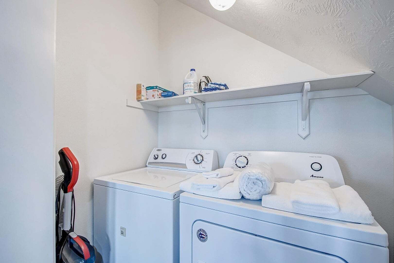Interior 5, Oceanview 4 Bedroom Home, Galveston