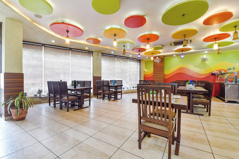 Food & Drinks 4, FabHotel Padmawati Palace - Nirman Vihar, Jaipur