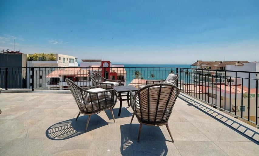 Terrace/patio 4, Cozy Studio -private Balcony - Pool - Gym, Compostela