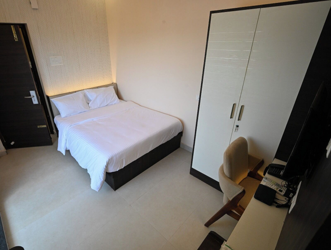 Room 4, AGP Grand, Madurai