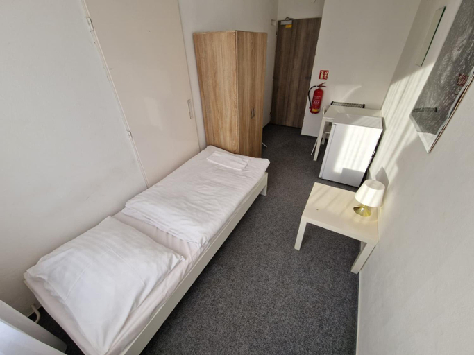 Bedroom 1, Ubytovna Kubra, Skalica