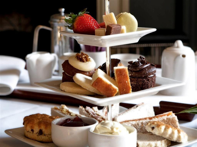 Food & Drinks 5, Woughton House Hotel, Milton Keynes