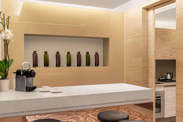 Bathroom 4, Hilton Dead Sea Resort & Spa, Shooneh Janoobiyyeh