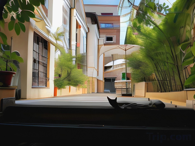 Exterior & Views