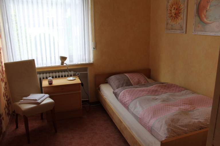 Bedroom 4, Hotel Haus Erlen, Hochsauerlandkreis