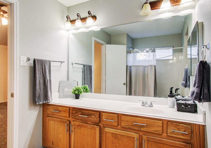 Bathroom 3, Empress Modern Haven, Houston