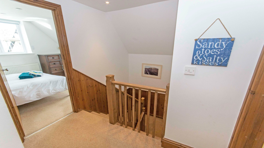 Bedroom 3, Stables Croyde 4 Bedrooms, Sleeps 8, Sea & Beach Views, Devon