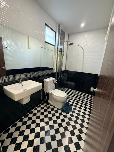 Bathroom 3, Dark Sugar Resort, Kanchanadit
