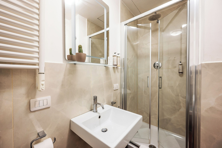 Bathroom 3, Maison Giulia, Rome