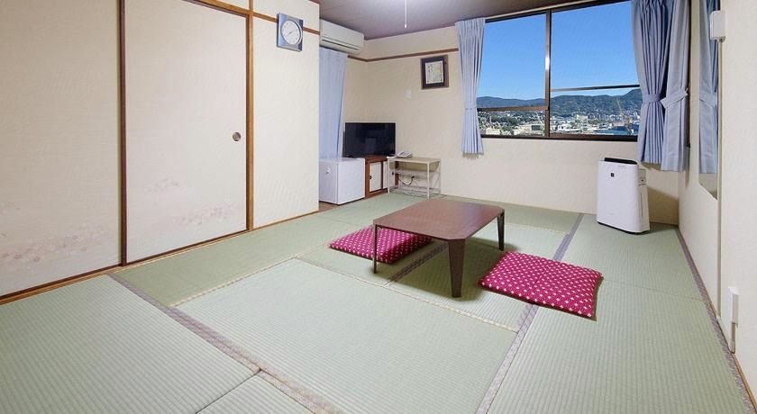 Bedroom 2, Sasebo Daiichi Hotel, Sasebo