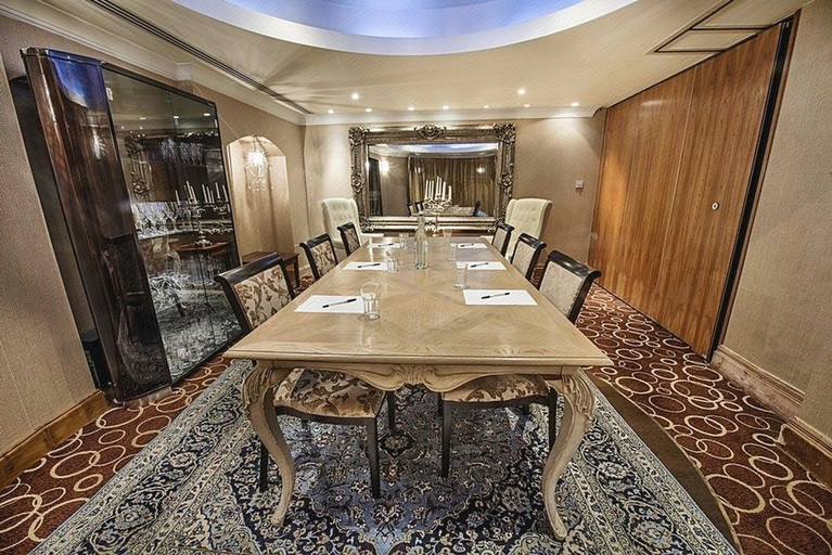 Business Facilities, The Colonnade Hotel, London